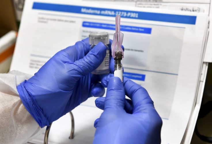 Moderna Asking U.S., European Regulators to OK its Virus Shots